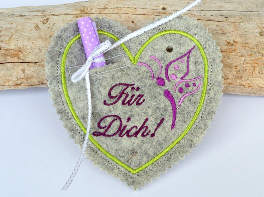 Bild 1 von ITH Stickdatei Geschenkanhänger Herzen mit Sprüche für Glückwünsche und Geldgeschenke