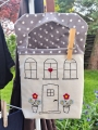 Bild 3 von Stickdatei ITH Wäscheklammersack Haus Wäscheleine mit blanko Datei  / (Stickrahmengröße) 20x30cm