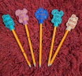 Bild 2 von Stickdatei ITH Stiftetopper Spruch Sprüche 
