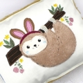 Stickdatei Faultier mit Hasenohren doodle Applikation und Vollstick
